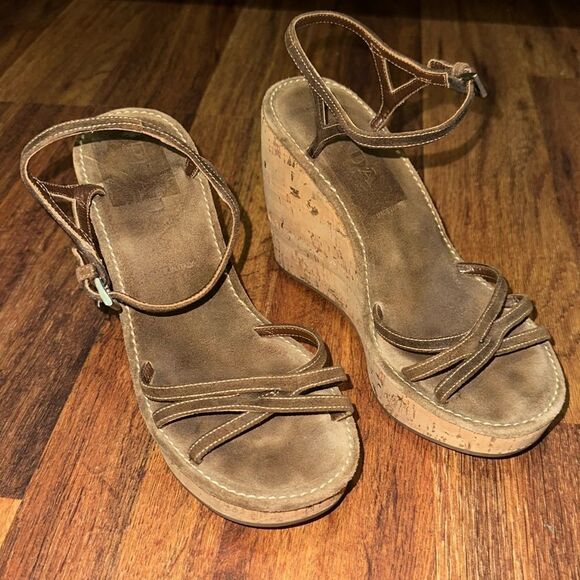 Prada Wedges size 37.5 - Picture 1 of 7
